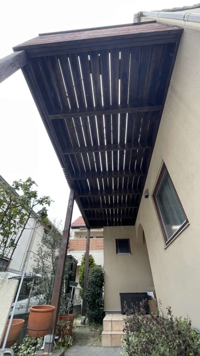 根太ピッチが広く見た目から不安な既存ベランダ